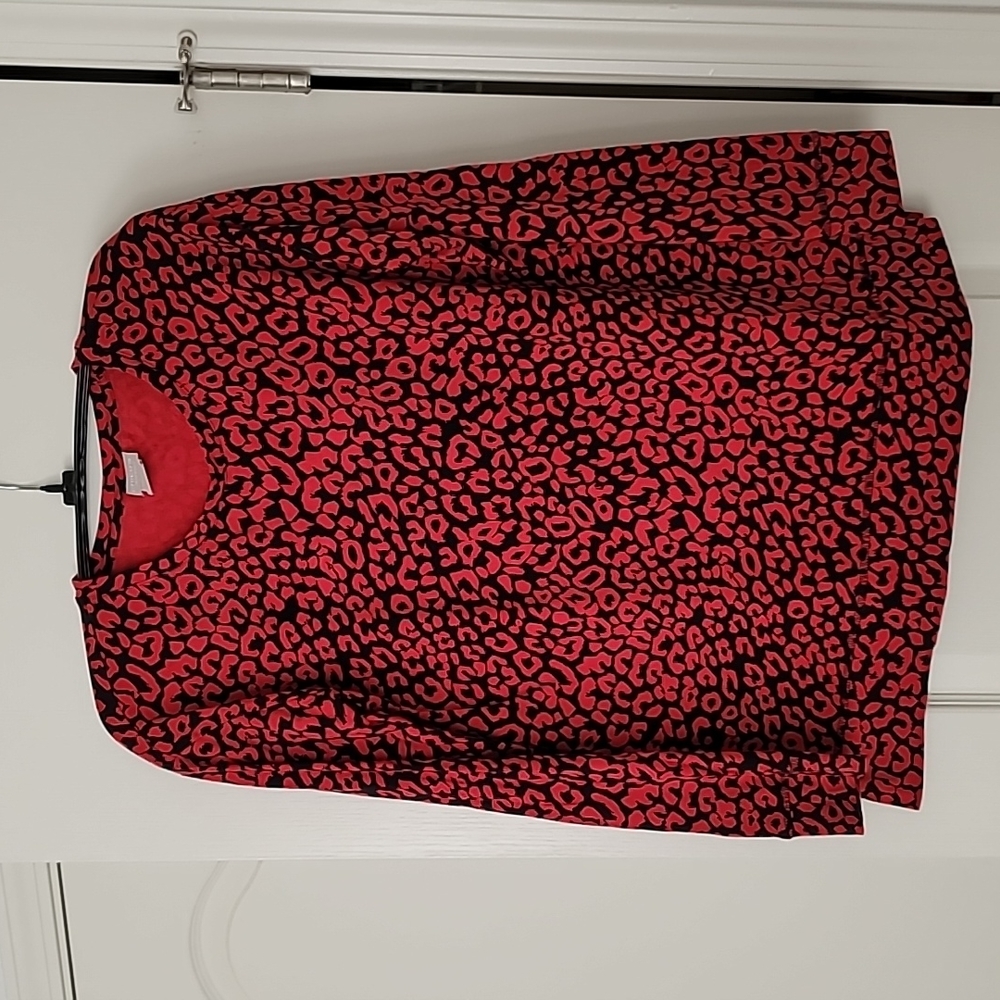 Chico's Zenergy Animal Print Top